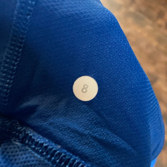🤠BOGO 50%🤠 Lululemon Tame Me tank - Picture 4 of 6